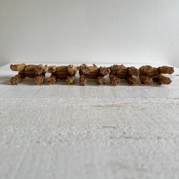 Set of Five Vintage Woven Straw Llamas - South Western Folk Art Woven Donkeys - Picture 6 of 8